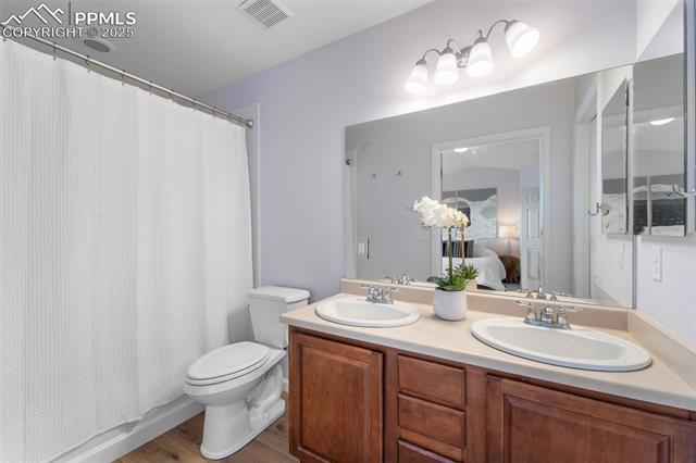 1143 Autumn Star Point