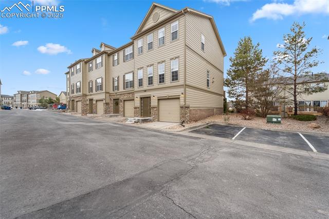 1143 Autumn Star Point