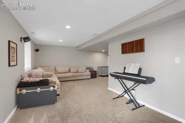 4324 Round Hill Drive