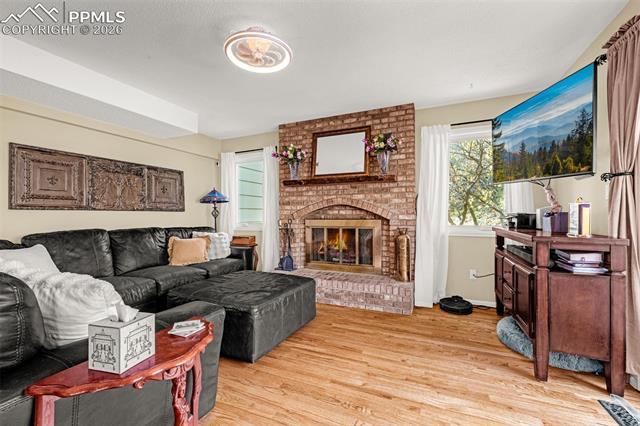 6992 Oak Valley Drive