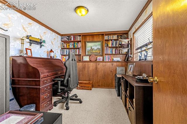 6992 Oak Valley Drive