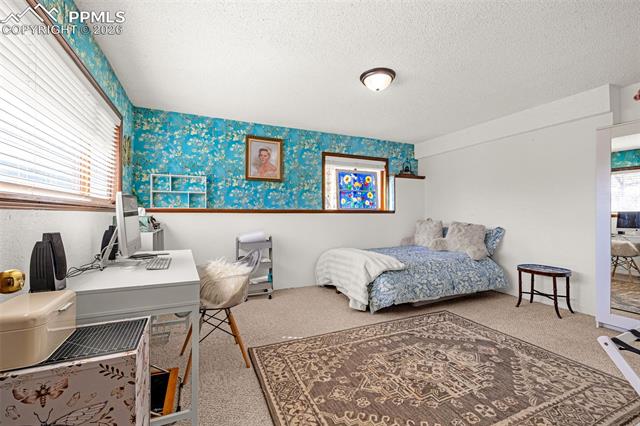 6992 Oak Valley Drive