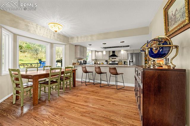 6992 Oak Valley Drive