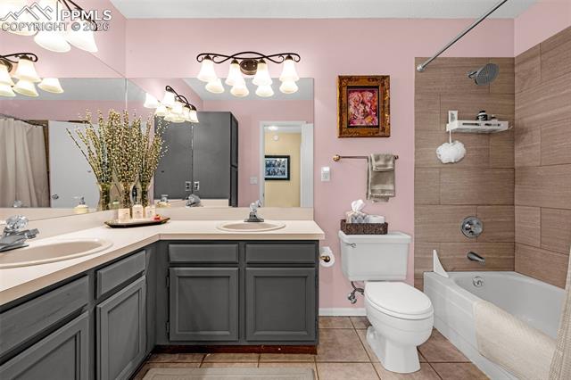 6992 Oak Valley Drive