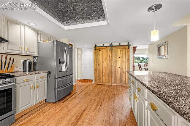 6992 Oak Valley Drive