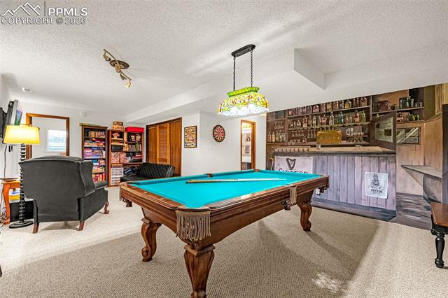 6992 Oak Valley Drive