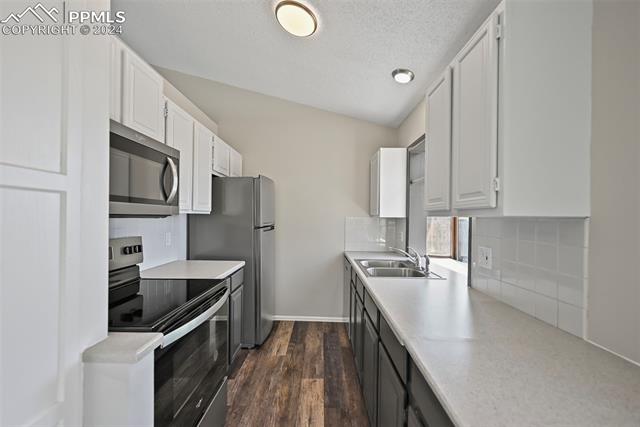 4215 Ramblewood Drive