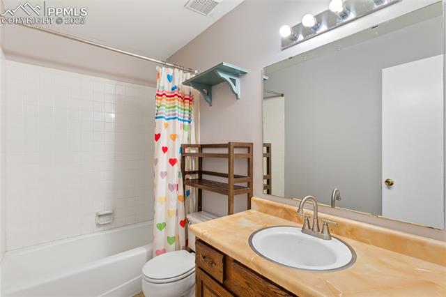 1639 Summernight Terrace