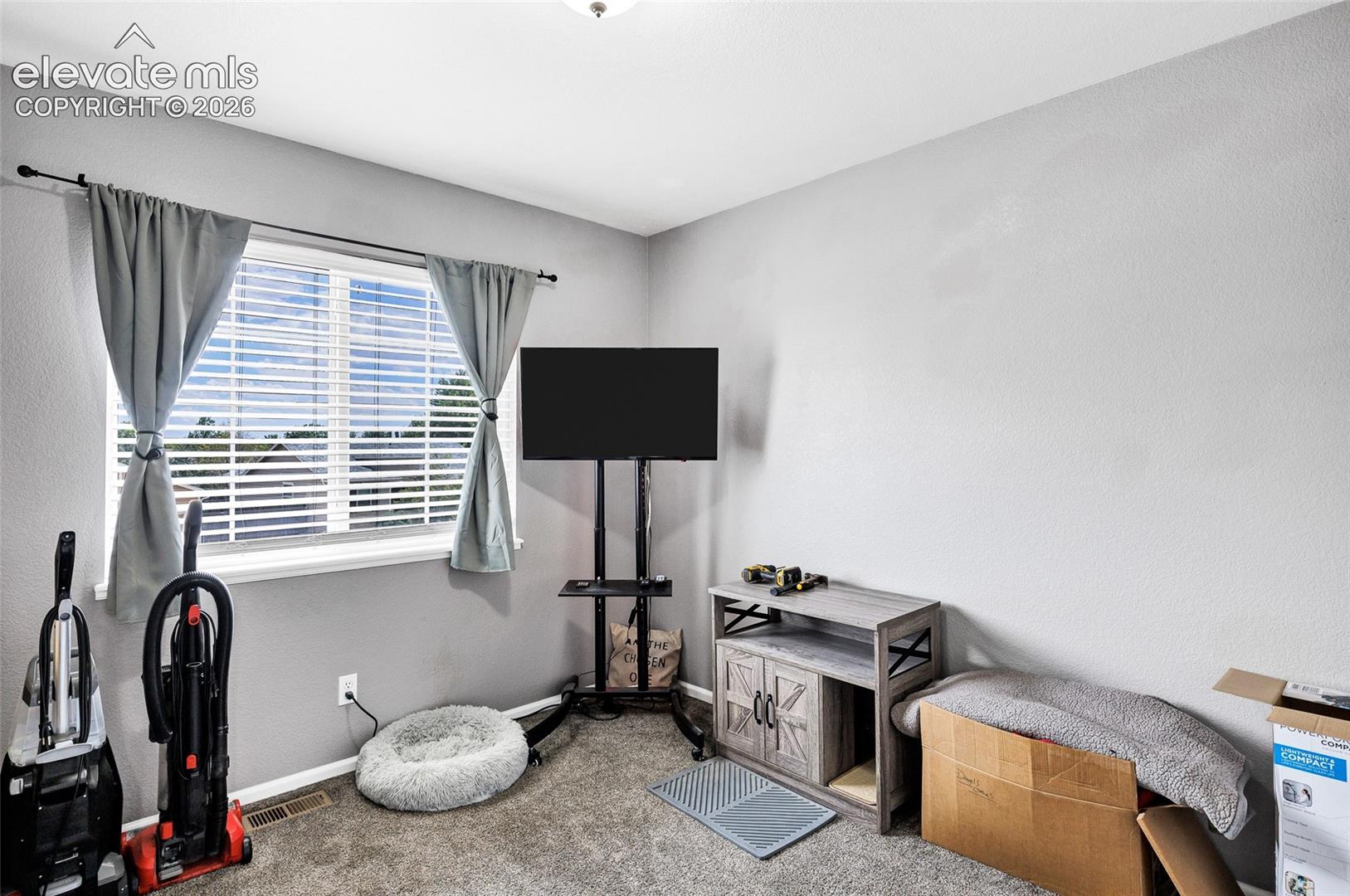 4262 Knollvale Drive