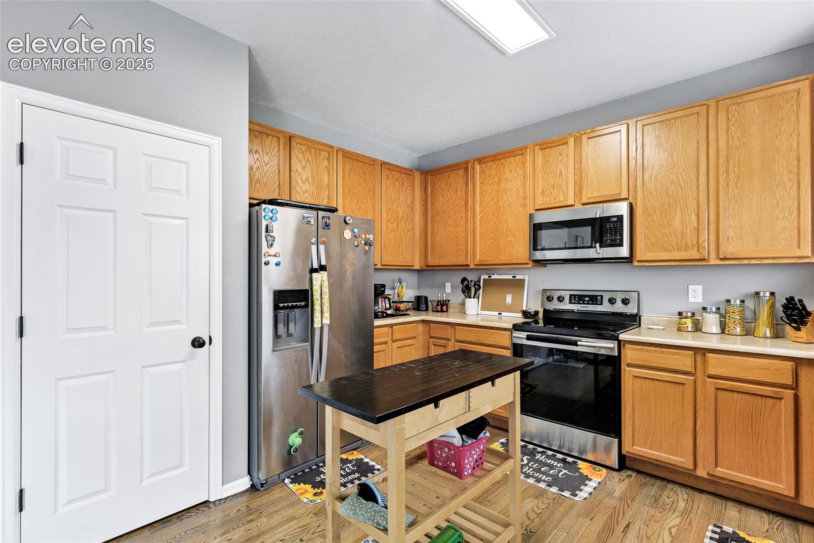 4262 Knollvale Drive