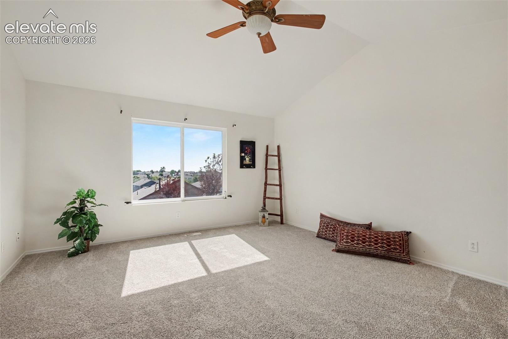 4118 Round Hill Drive