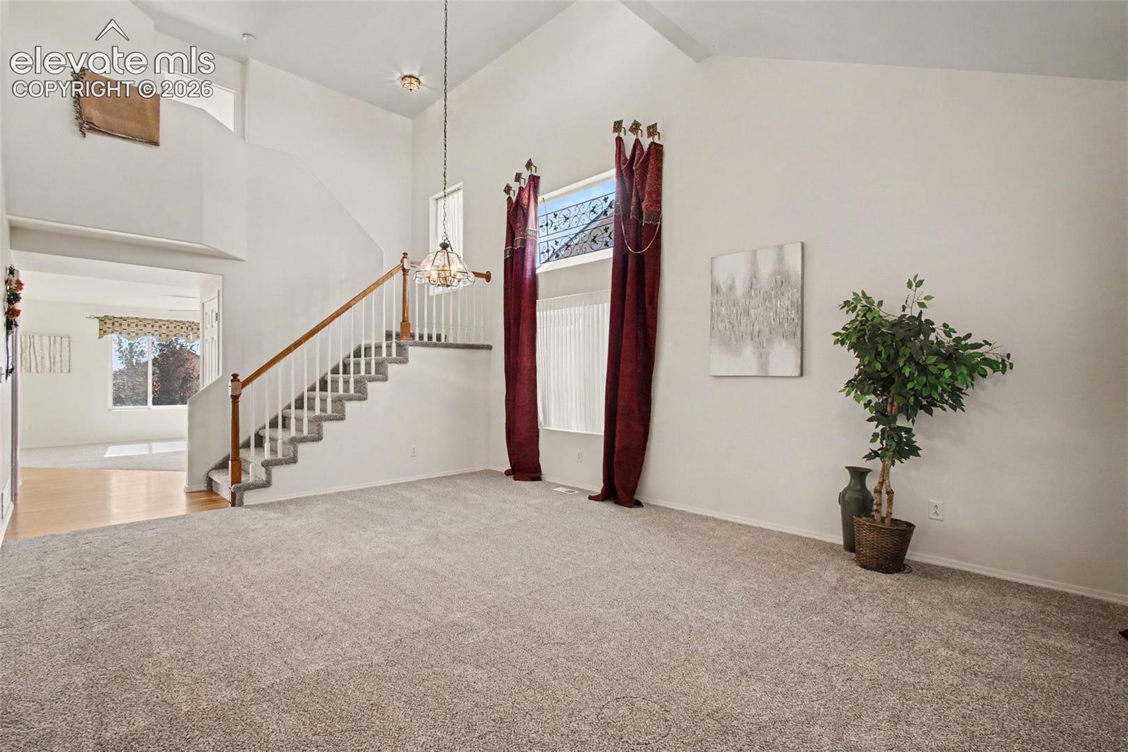 4118 Round Hill Drive