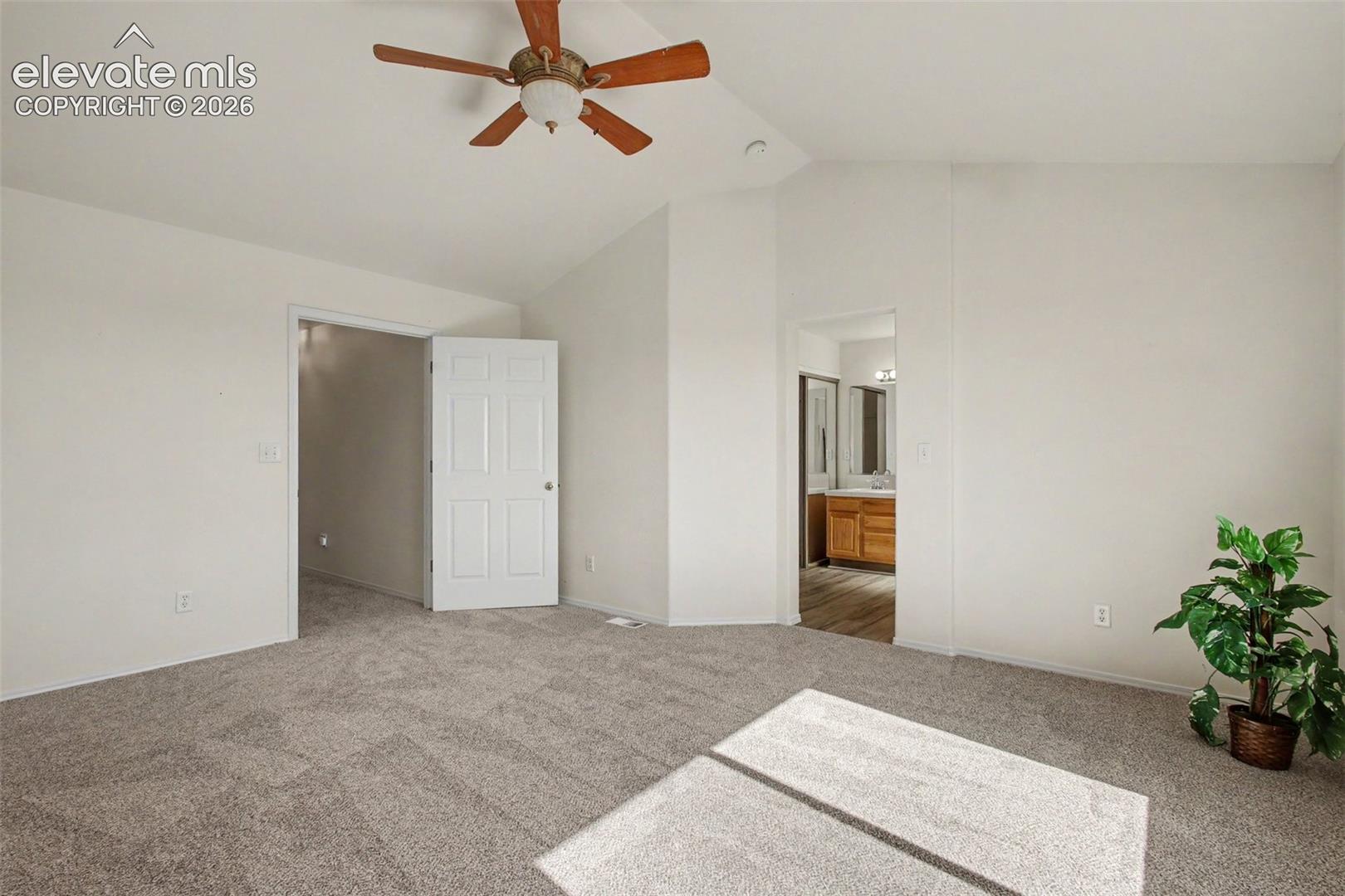 4118 Round Hill Drive
