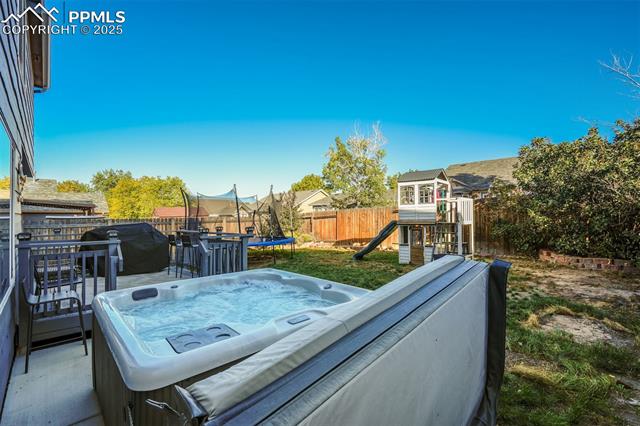 6121 Bow River Drive