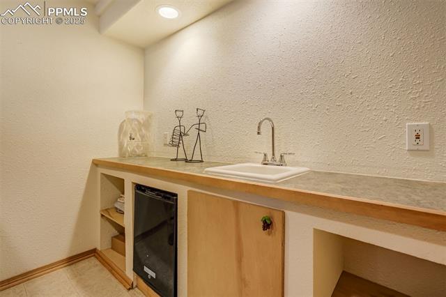 6121 Bow River Drive