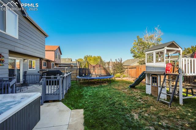 6121 Bow River Drive