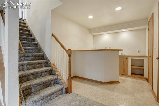 6121 Bow River Drive