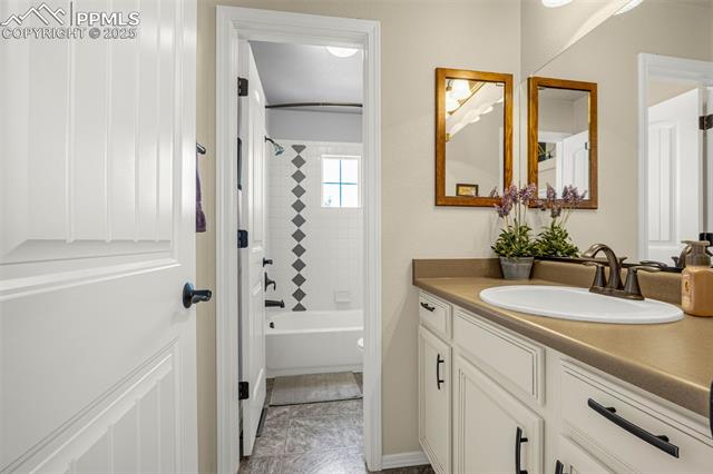 11497 Lobo Peak Drive