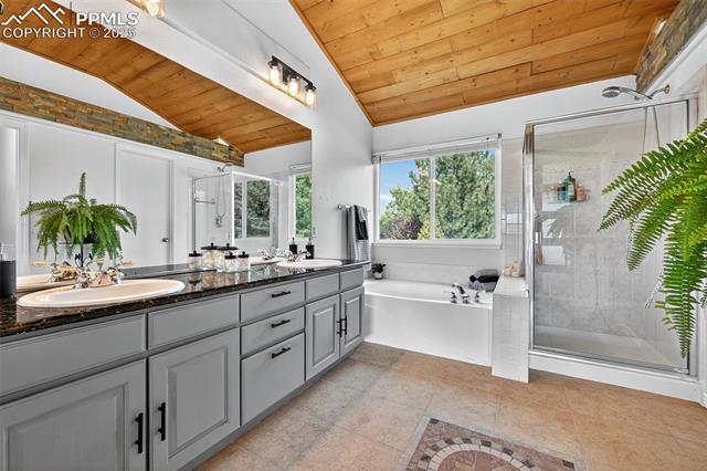 2712 Emerald Ridge Drive