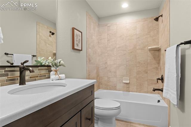 2712 Pony Club Lane