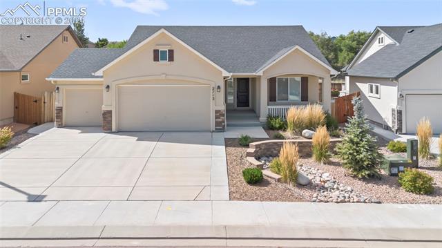 2712 Pony Club Lane