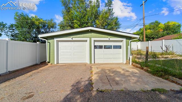 2906 N Chestnut Street