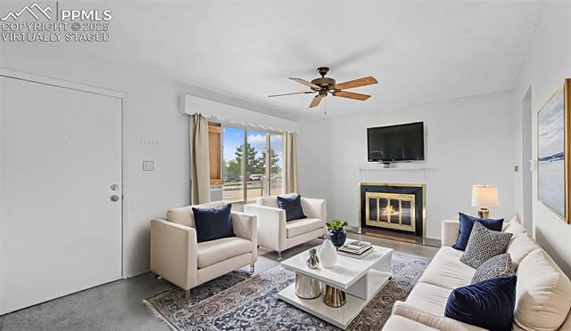 2906 N Chestnut Street