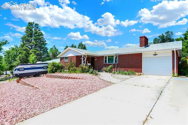 2132 Glenn Summer Road