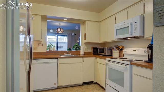 3330 Templeton Gap Road Unit: 63
