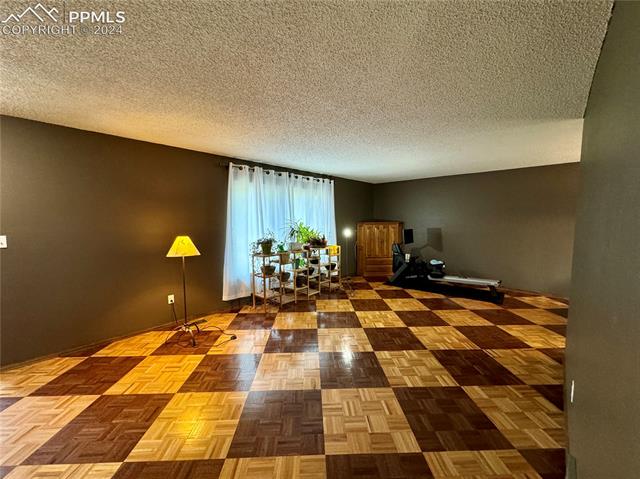 6380 Snowbird Drive