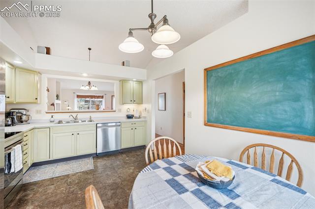 6760 Oakwood Boulevard