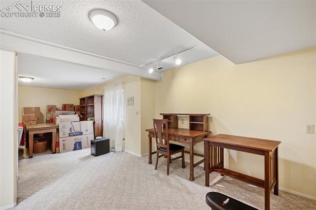 6760 Oakwood Boulevard