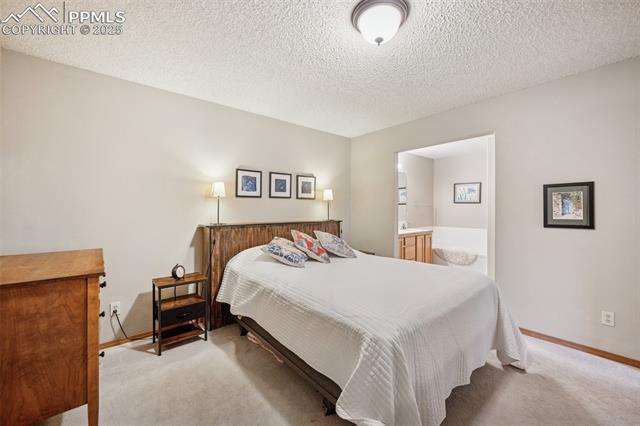 6760 Oakwood Boulevard