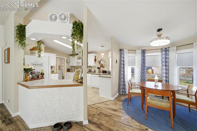 4687 Pine Marten Point