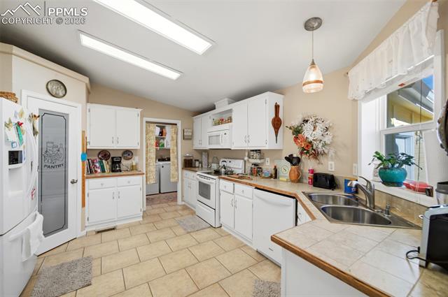 4687 Pine Marten Point