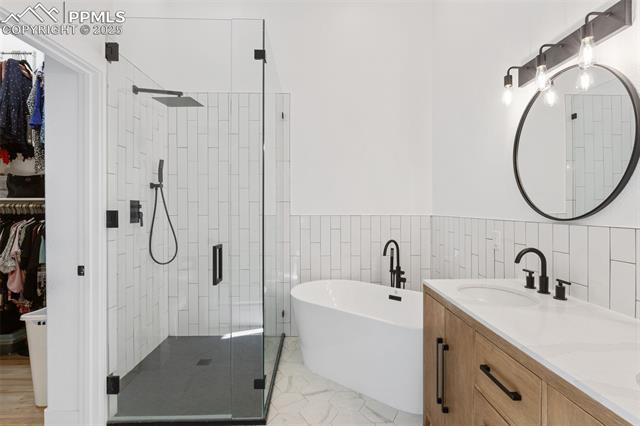 5001 BARNSTORMERS Avenue