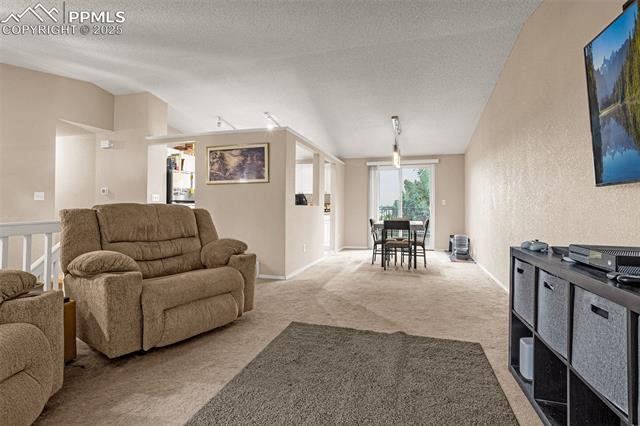 5461 Alteza Drive