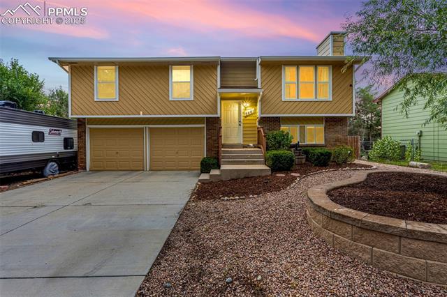 5461 Alteza Drive