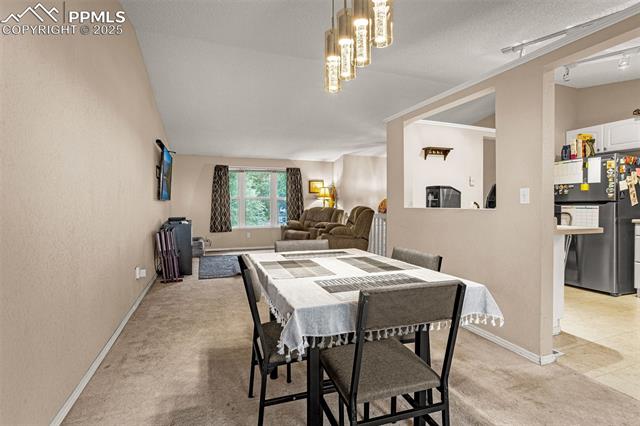 5461 Alteza Drive