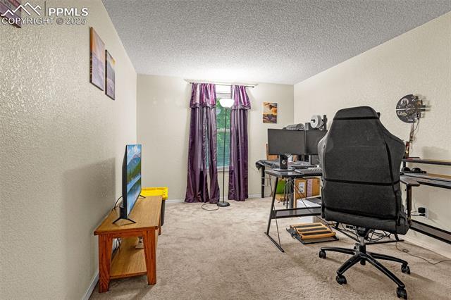 5461 Alteza Drive