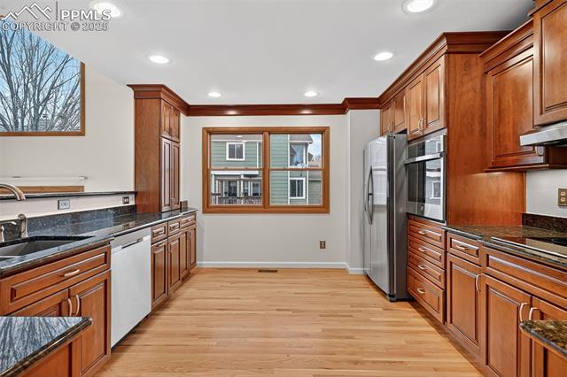 2040 Bramblwood Lane