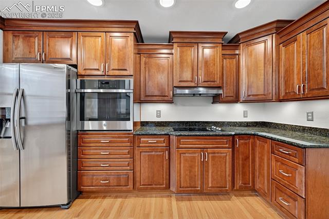 2040 Bramblwood Lane