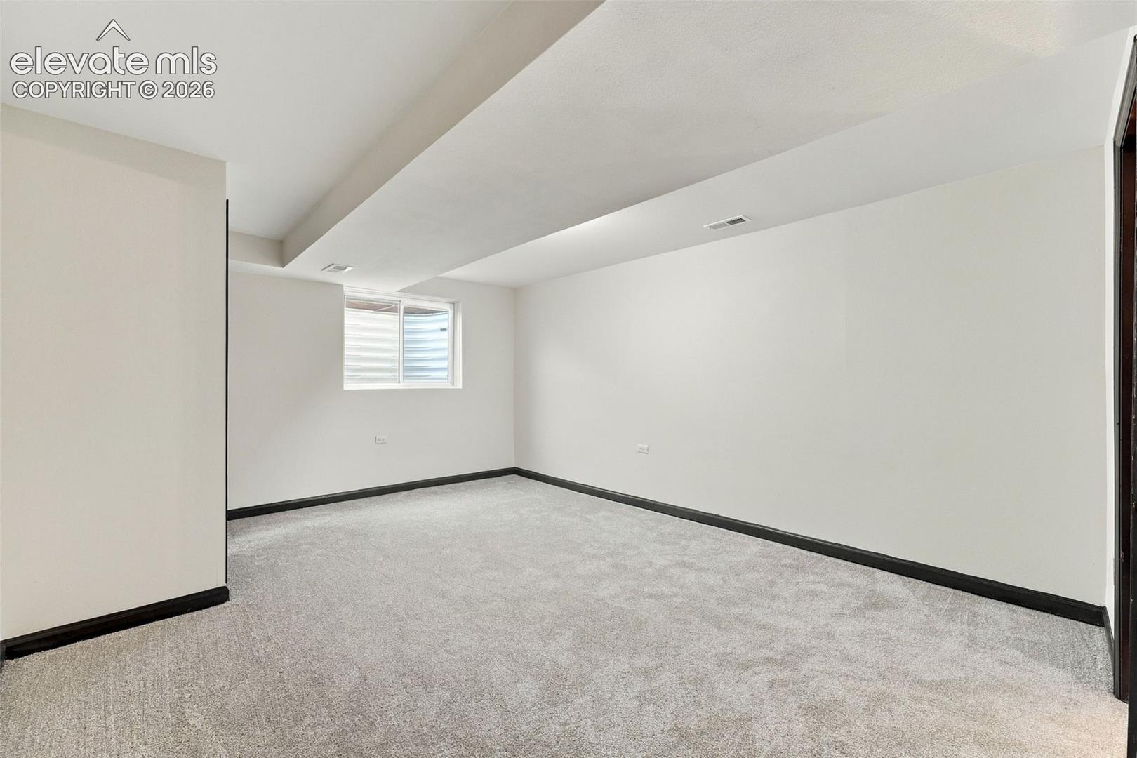 425 Roxbury Circle