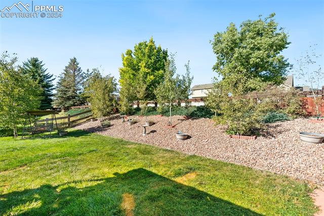 4096 Gray Fox Heights