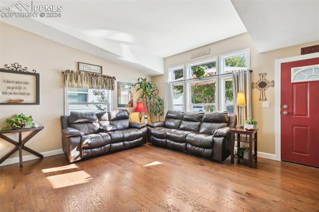 4096 Gray Fox Heights