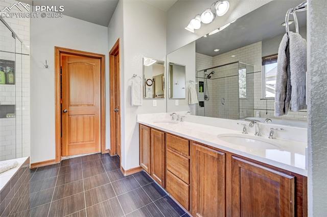 915 Prickly Pear Place