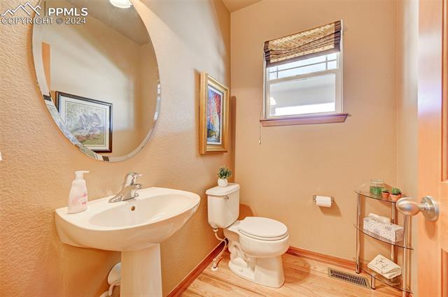 915 Prickly Pear Place