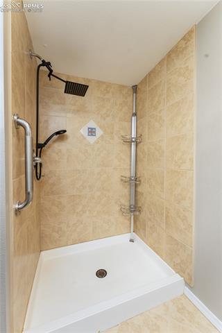 3530 E La Salle Street