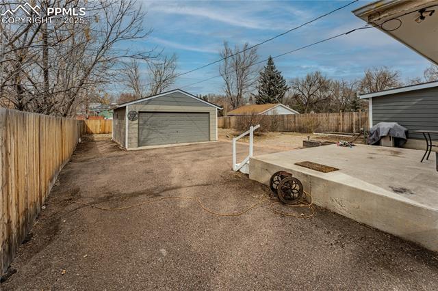 3530 E La Salle Street