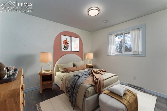 3530 E La Salle Street